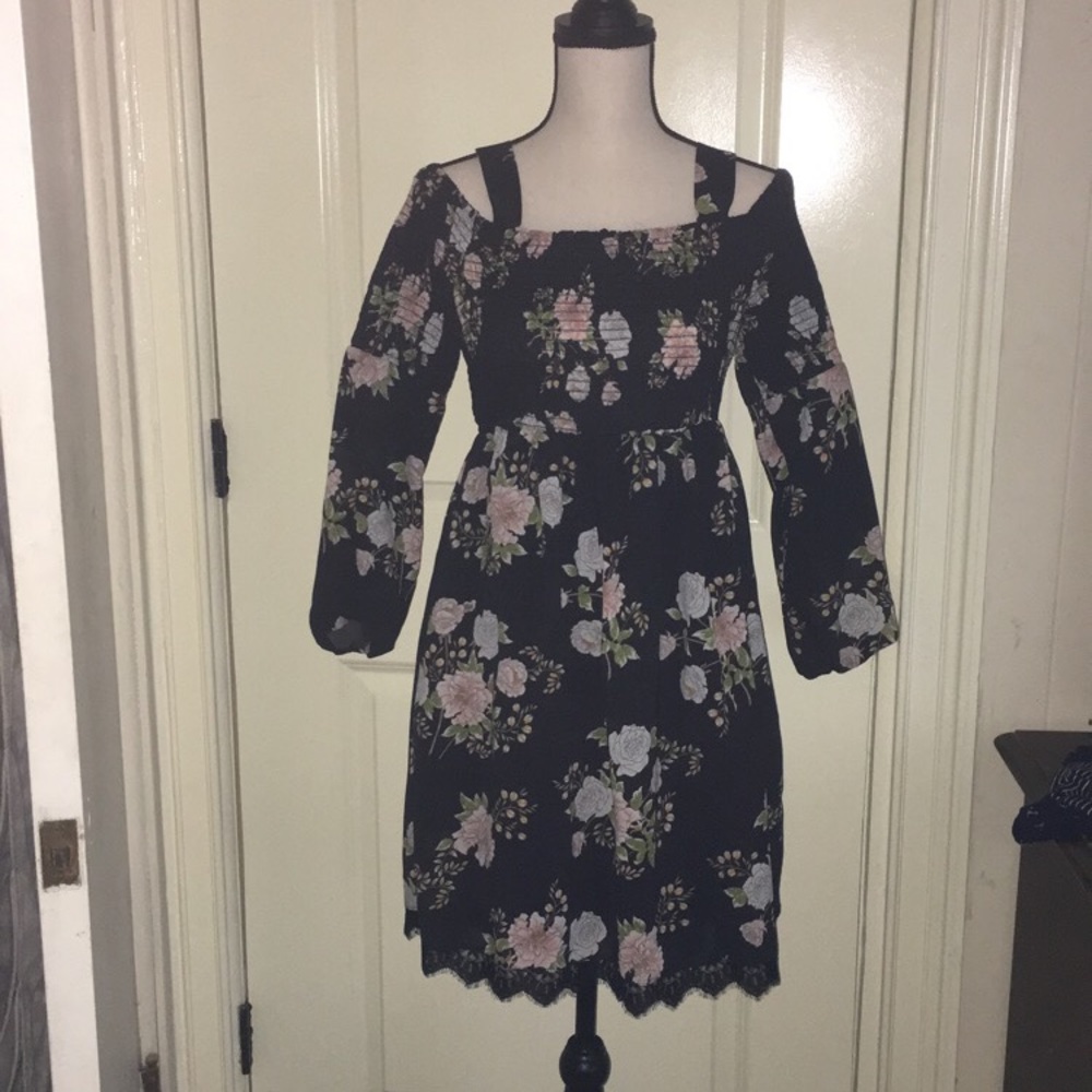 Short formal / casual floral dress